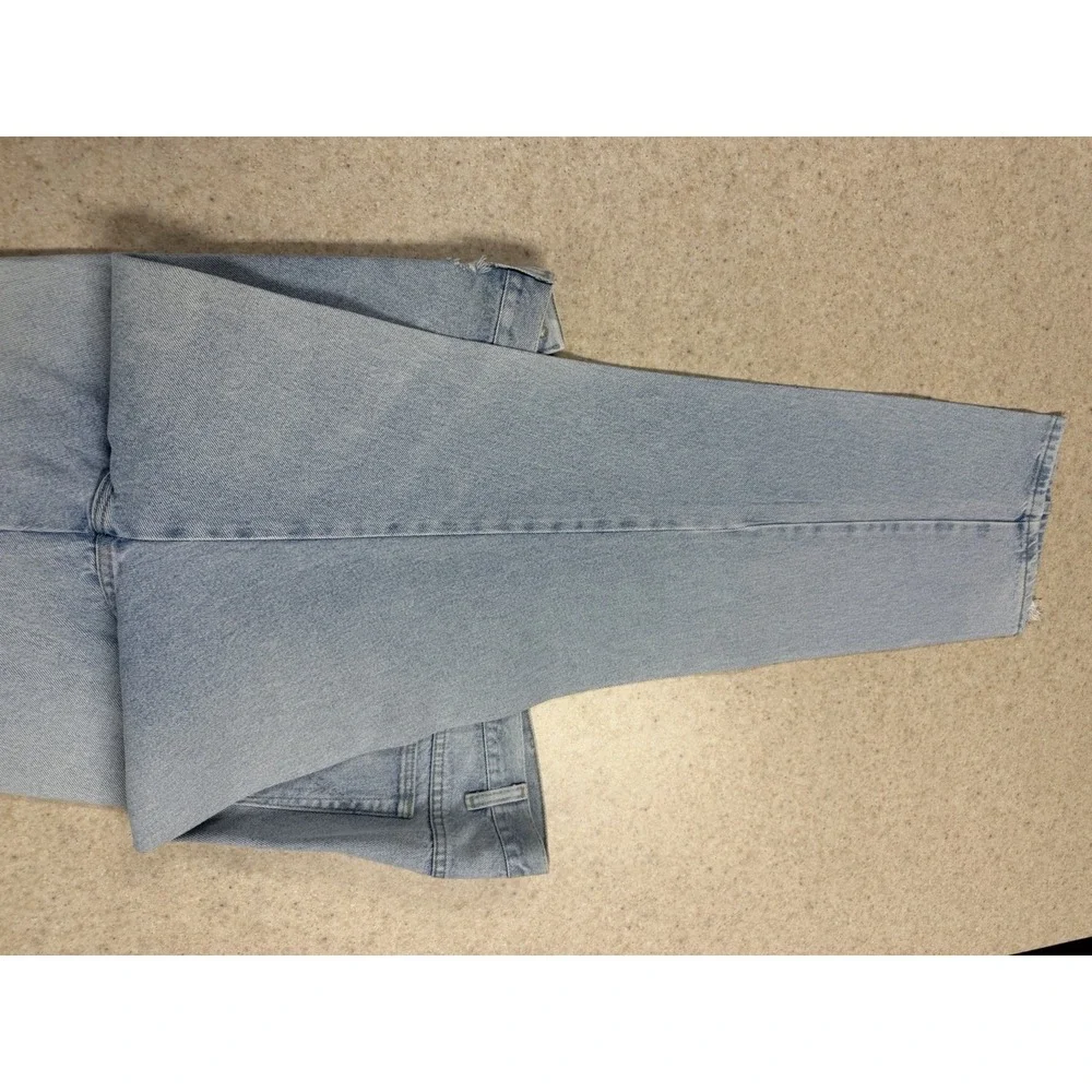 Levi's Jeans Mens 48x32 Light Wash Blue Distressed Relaxed Fit Denim Big Tall
